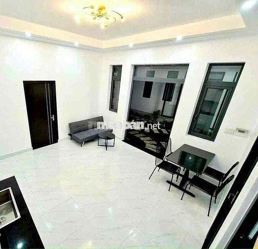 Nhà sân vườn full nội thất KDC Nam Long
