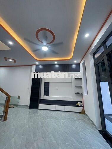 XÂY Ở ĐỔI ĐƠN VỊ CÔNG TÁC NÊN BÁN GẤP LUÔN NHÀ KÉ KCN ĐỒNG AN 