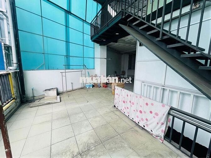Top vị trí - Phạm Viết Chánh Q1 ngang 8m giá tốt so với khu vực !!!