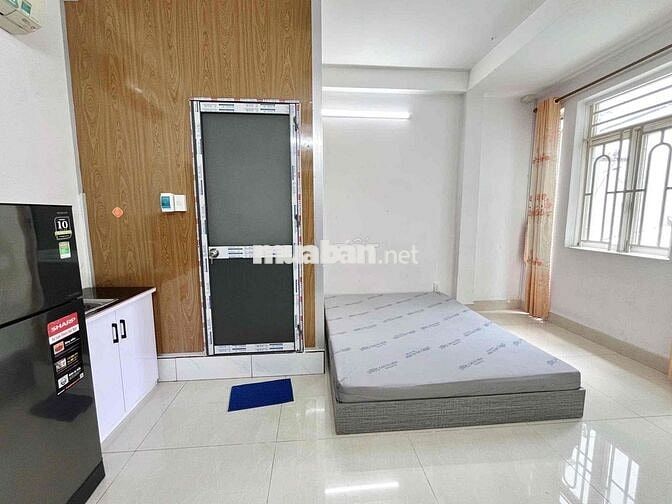 CHO THUÊ PHÒNG SIÊU RỘNG VÀ CÓ BANCOL SÁT LÝ THƯỜNG KIỆT