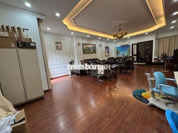 NHÀ NGUYÊN CĂN HẺM 8M ĐƯỜNG TRƯƠNG CÔNG ĐỊNH. DT: 8X18M. TRỆT 3 LẦU