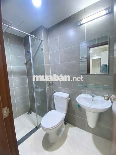 Cho thuê Green River dt72m2 2Pn 2Wc có 2 máy lạnh,rèm giá 9tr5, quận 8