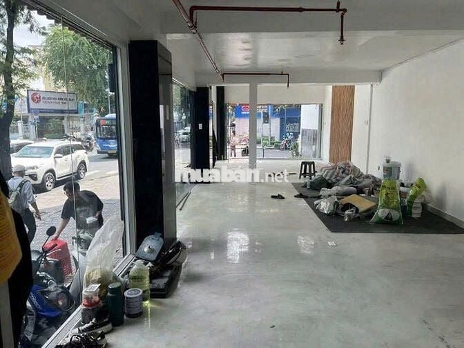 Ngang Khủng 22m Hầm 7 Tầng - Cho thuê Căn Góc Quận 3 chỉ 270 triệu