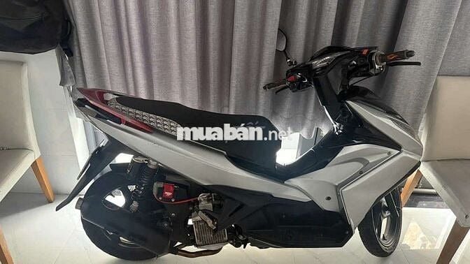Honda Air Blade Đen Bạc