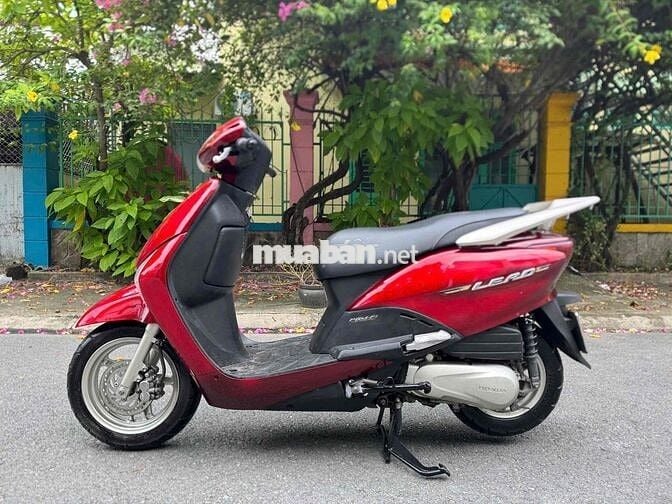 Honda Lead 2012 màu Đỏ đô len ken moi 95%