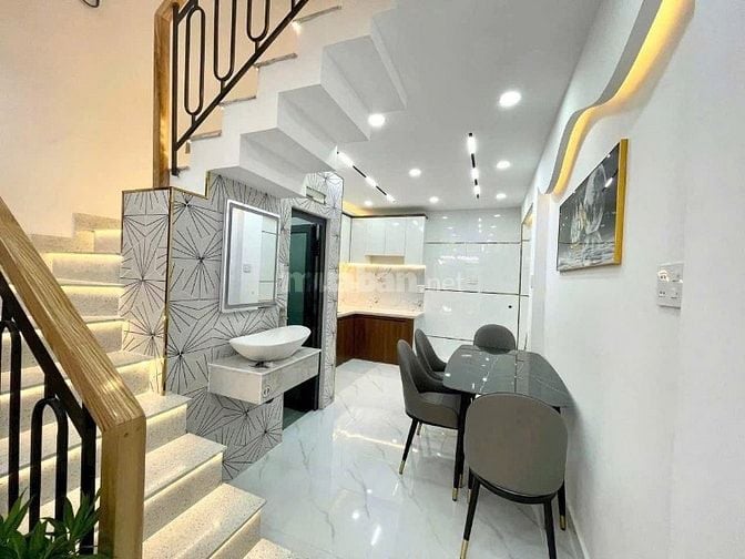 Bán nhà 1Lầu- Ngay trung tâm- Nguyễn Thiện Thuật Quận 3-48m2- Giá 4tỷ5