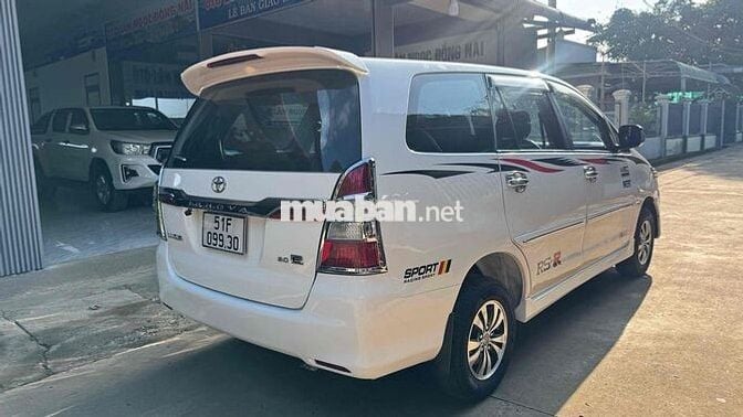 Toyota Innova 2015 7 chỗ màu Trắng
