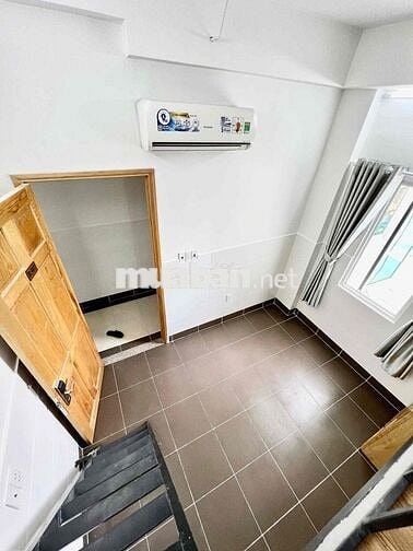 CHO THUÊ CỬA SỔ TRỜI SIÊU THOÁNG GIÁ RẺ THANG MÁY NGAY ĐẦM SEN