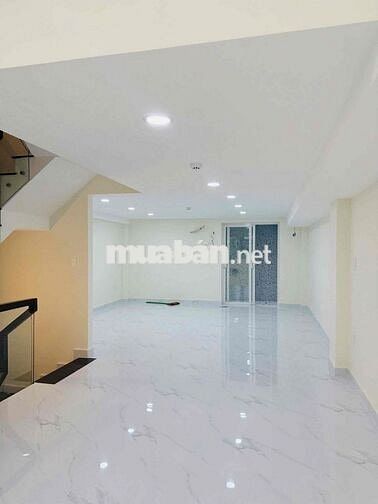 CHO THUÊ MBKD ĐỐI DIỆN VĂN LANG CS3