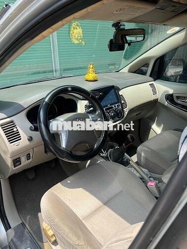 Toyota Innova 2.0E 2015 Bạc 238036 km