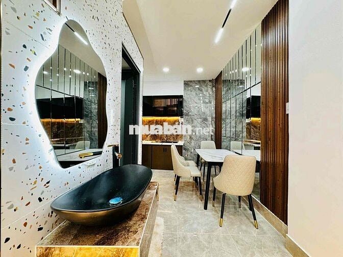 Chính Chủ Bán Nhà GV NT Cao Cấp VIP 3,23x9,5 CN 30,6 2T 2pn 2wc 5,35Tỷ