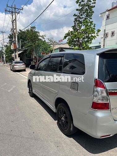 Toyota Innova 2.0E 2015 Bạc 238036 km
