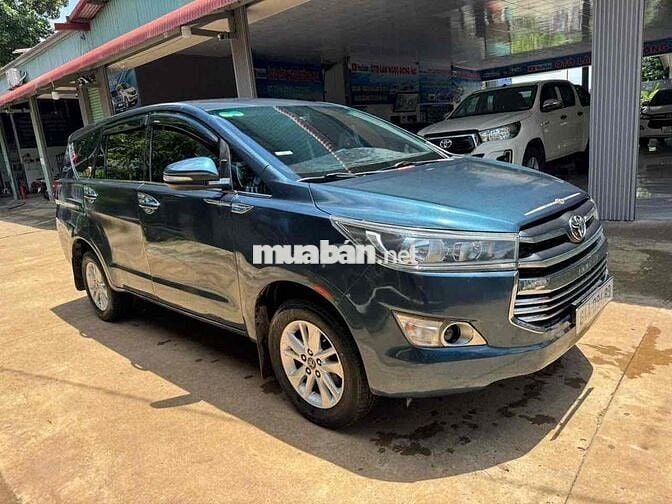 Toyota Innova Xanh Số sàn