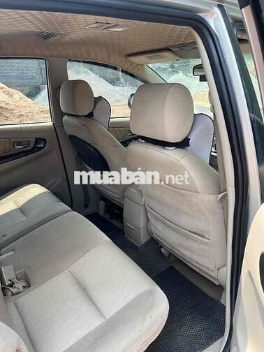 Toyota Innova 2.0E 2015 Bạc 238036 km