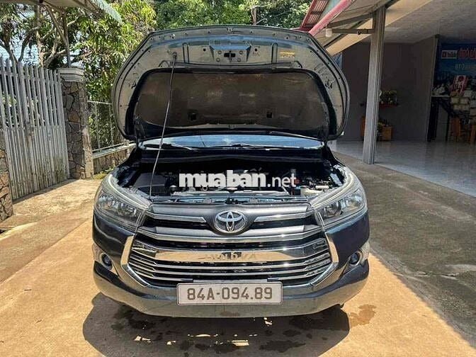 Toyota Innova Xanh Số sàn