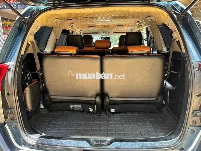 Toyota Innova Xanh Số sàn