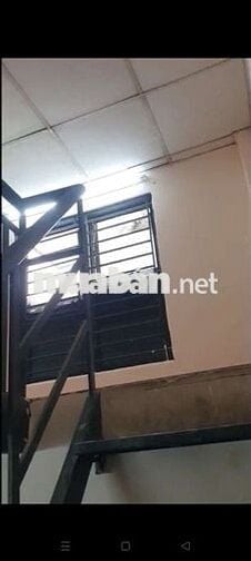 Cho thuê nhà cấp 4 gần chợ Bà Hom kinh doanh nhỏ 