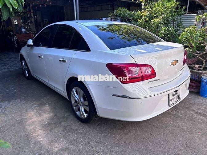 Chevrolet Cruze Tự động màu Trắng