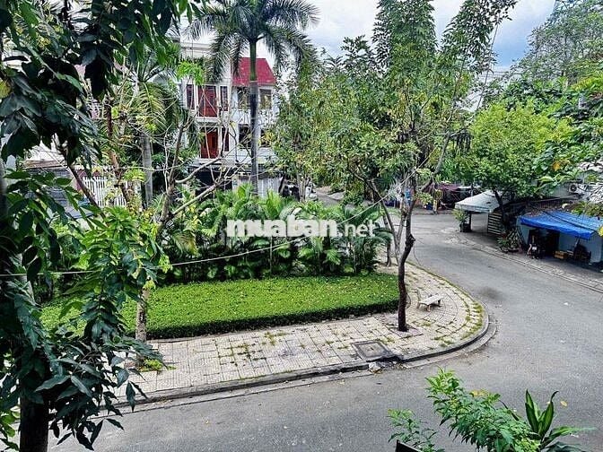Cho thuê nhà đường Đặng Thuỳ Trâm, p13, BT. DT 5,5x14m. Giá 22tr/tháng
