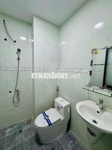 Cho thuê nhà đường Đặng Thuỳ Trâm, p13, BT. DT 5,5x14m. Giá 22tr/tháng