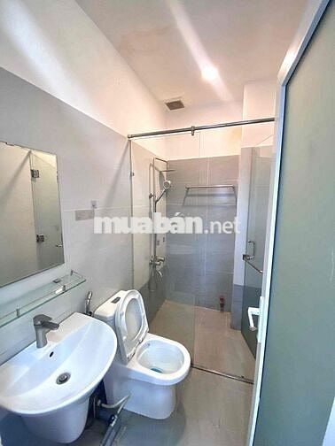 Stu Ban Công 25m2 FullNT Mới Keng Ánh Sáng Ngập Phòng Ngay Giáp Q1