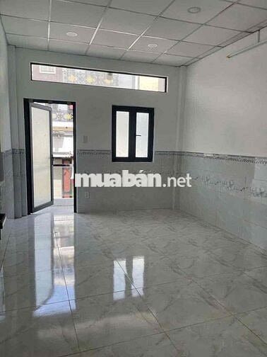 CĂN GÓC MẶT TIỀN ĐƯỜNG LÒ SIÊU ĐỐI DIỆN TRƯỜNG HỌC