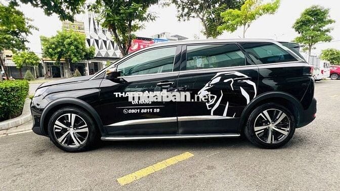 Peugeot 5008 1.6 Premium 2022 Đen 20.000 Km