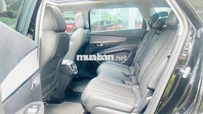 Peugeot 5008 1.6 Premium 2022 Đen 20.000 Km