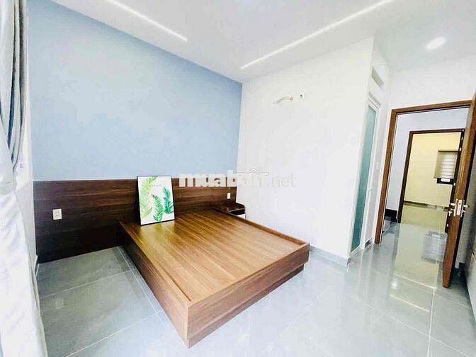 nhà mới xây 5 tầng sẵn nội thất cơ bản gần chợ Bình Thành
