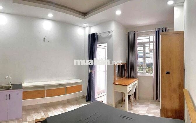 Stu Ban Công 25m2 FullNT Mới Keng Ánh Sáng Ngập Phòng Ngay Giáp Q1