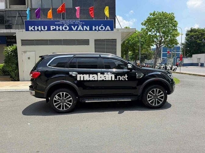 Ford Everest Titan 4x4 2020 Đen 34.000km