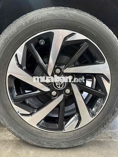 Toyota Rush 1.5AT 2018 Số tự động Đỏ đô