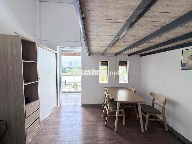 Mới 100% Tách Bếp Gác Cao Không Đụng Đầu FullNT View Sông SG, Lanmark
