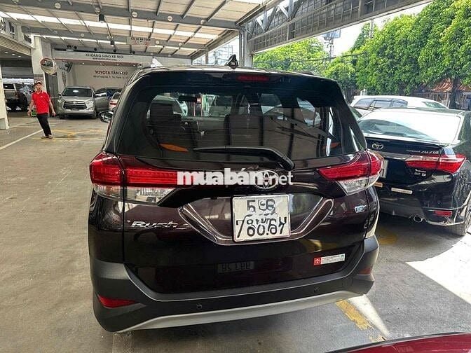 Toyota Rush 1.5AT 2018 Số tự động Đỏ đô
