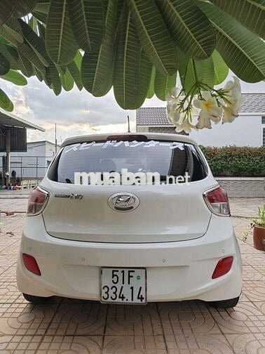 Hyundai i10 1.0 Tự Động 2015 Trắng