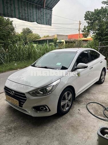 Hyundai Accent Đặc biệt 2018 Trắng 140000 km