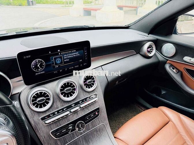 Mercedes-Benz C300 AMG 2019 Full Options Đen