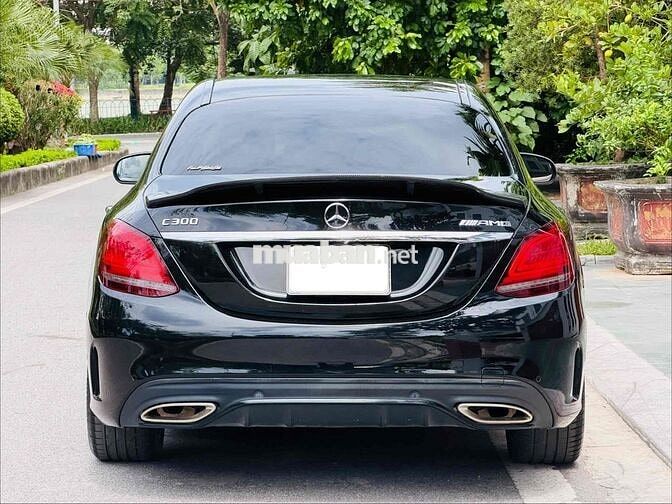 Mercedes-Benz C300 AMG 2019 Full Options Đen