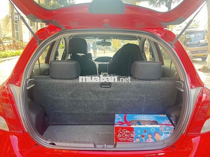 Toyota Yaris 1.5G 2013 màu đỏ