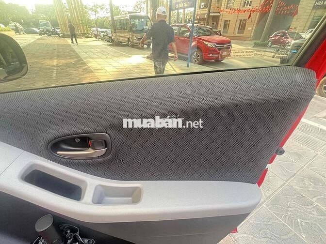 Toyota Yaris 1.5G 2013 màu đỏ