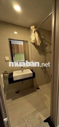 Cho thuê Gấp căn hộ PARK LEGEND, 90m2, 3pn, 2wc, giá chỉ 19tr 