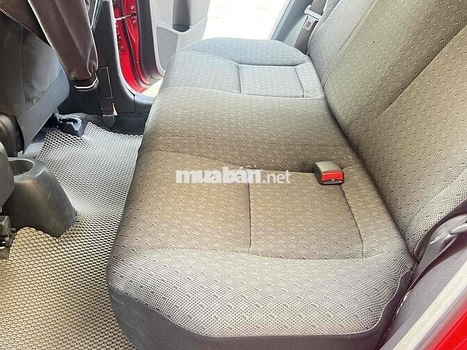 Toyota Yaris 1.5G 2013 màu đỏ