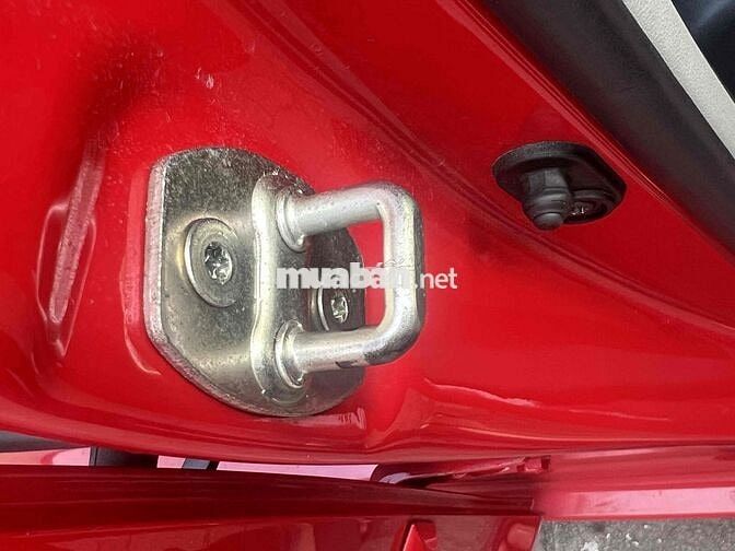 Toyota Yaris 1.5G 2013 màu đỏ