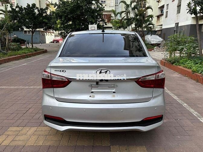 Hyundai i10 2021 số sàn