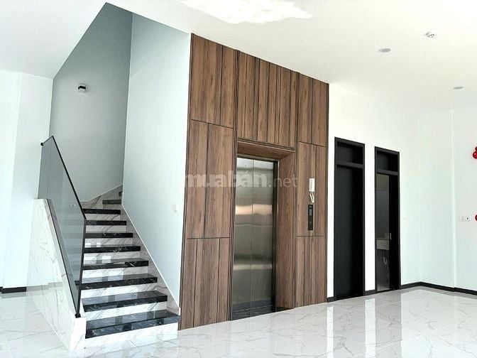 Cho thuê TÒA NHÀ GÓC 2 MẶT TIỀN - Dự án BOSSCO Lý Nam Đế - Pleiku GL