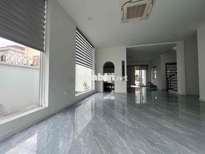 Cho Thuê Biệt Thự Vườn 550m2 - P.Long Bình Tân - Giá: 15tr