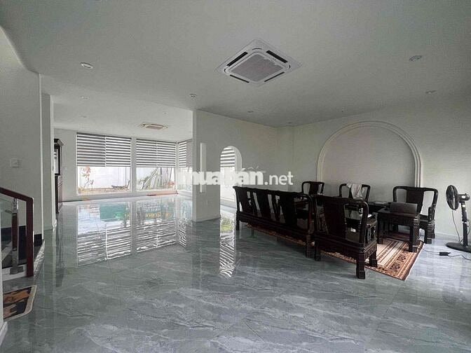 Cho Thuê Biệt Thự Vườn 550m2 - P.Long Bình Tân - Giá: 15tr