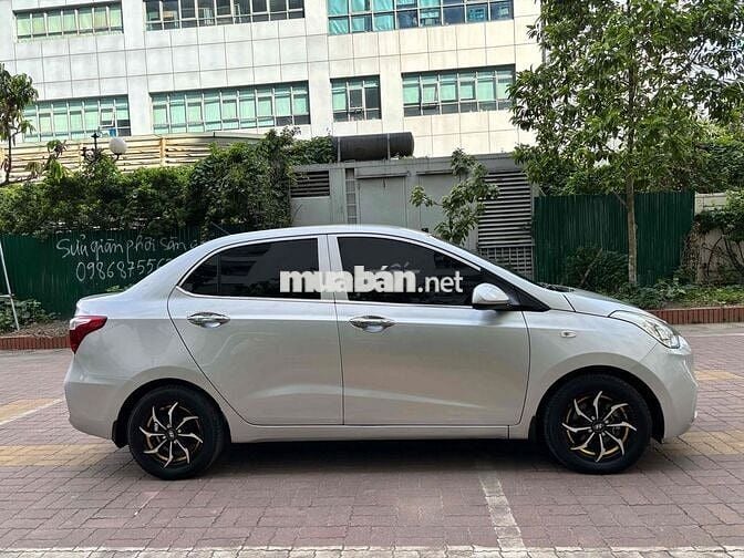 Hyundai i10 2021 số sàn