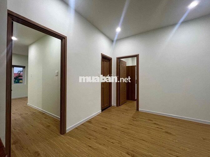 Cho Thuê Biệt Thự Vườn 550m2 - P.Long Bình Tân - Giá: 15tr