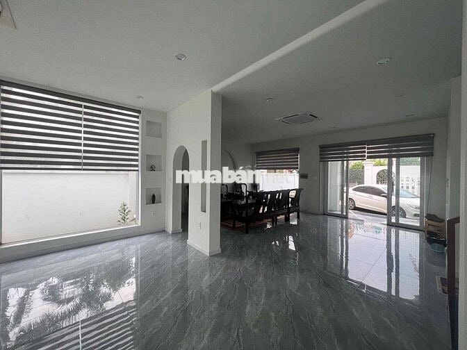 Cho Thuê Biệt Thự Vườn 550m2 - P.Long Bình Tân - Giá: 15tr